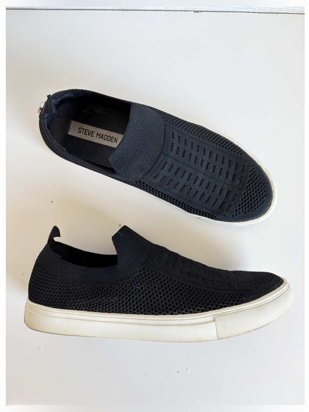 Steve Madden Daray Slip On Mesh Sneakers Black with White Sole 9